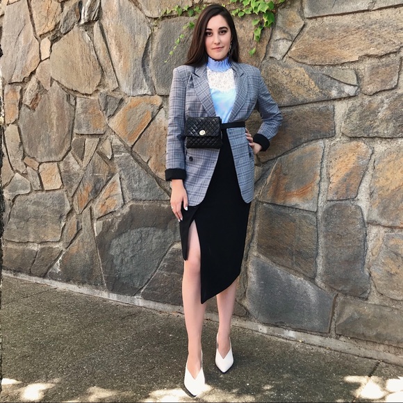 Welcome to my closet! I'm Courtney! - Picture 2 of 2